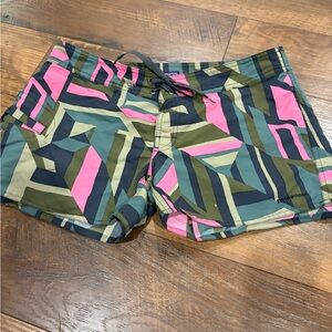 Patagonia Pink and Green Athletic Shorts Vibrant Geometric Design women’s 8